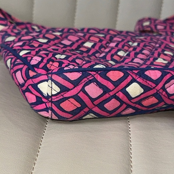 Vera Bradley Katalina Pink Diamonds Breast Cancer Bag Iconic Little Hipster EUC - Picture 8 of 12
